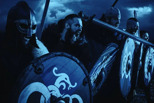 Armed Scandinavian Warriors Ready Fight — Stock Photo, Image
