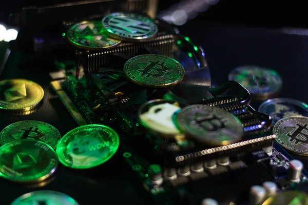 Pile Cryptocurrencies Videocard Neon Light — Stock Photo, Image