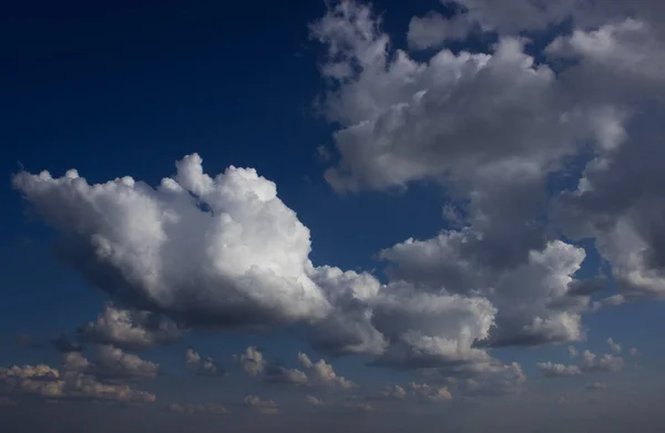 Ciel Bleu Avec Nuages — Photo