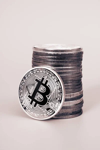 Stapel Bitcoins Witte Achtergrond — Stockfoto