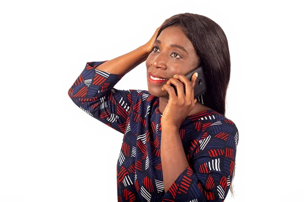 Happy African Mature Woman Standing Sideways Talking Mobile Phone Touching — Stock Photo, Image