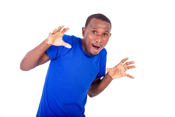 Jovem Com Uma Camiseta Azul Sobre Fundo Branco Olhando Para — Fotografia de Stock