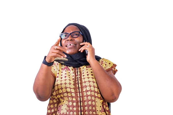 Happy Muslim Mature Woman Wearing Glasses Talking Cellphone Gesturing Hand — Stock Photo, Image