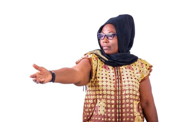 Serious Muslim Mature Woman Wearing Glasses Offering Handshake Looking Aside — Stock Photo, Image