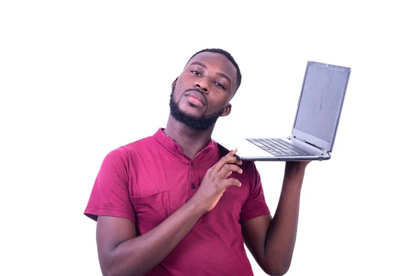 Jonge Zakenman Rood Shirt Staan Witte Achtergrond Dragen Laptop Schouder — Stockfoto