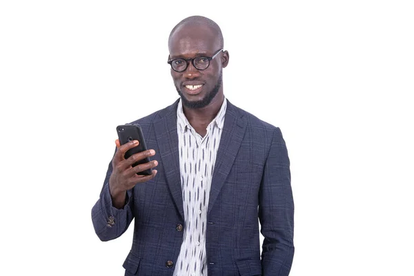 Retrato Hombre Negocios Adulto Con Gafas Usando Teléfono Móvil Mientras —  Fotos de Stock