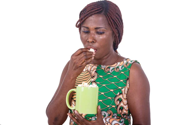 Beautiful Woman Camisole Loincloth Standing White Background Eating Popcorn — Stock Photo, Image