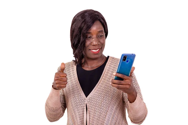 Portrait Beautiful Adult Business Woman Holding Mobile Phone Showing Her — Stock Photo, Image