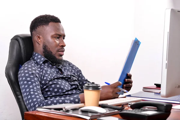 Portrait Serious Young Businessman Sitting Front Laptop His Office While — 图库照片