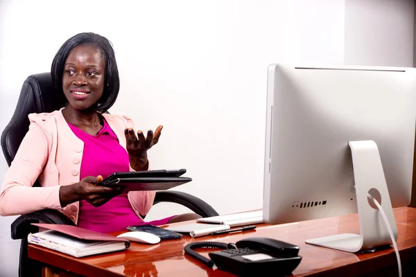 Portrait Beautiful Young Businesswoman Sitting Desk Working Digital Tablet While — Stock Photo, Image