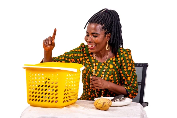 Portrait Beautiful Adult Housewife Taking Food Basket Market While Smiling — Stock Photo, Image