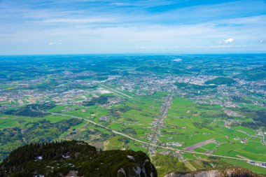 Avusturya 'nın Untersberg kentinden Salzburg' un Panorama manzarası