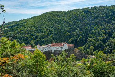 Avusturya 'daki Herberstein Sarayı' nda yaz günü.