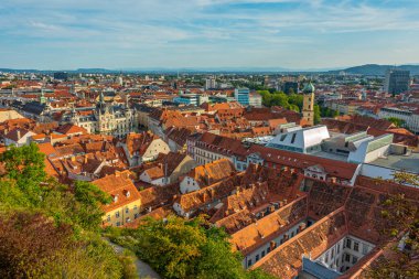 Graz, Avusturya 'daki belediye binasının panorama manzarası