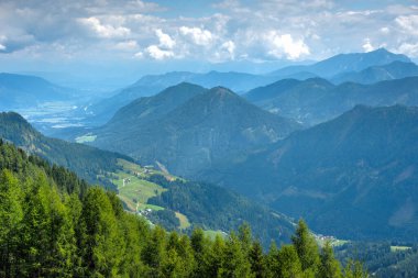 Avusturya 'da Goldeck' ten izlenen Alpler Panoraması