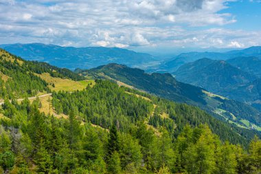 Avusturya 'da Goldeck' ten izlenen Alpler Panoraması