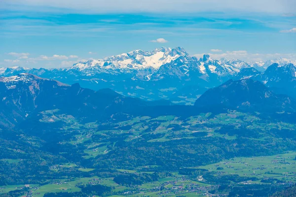 Untersberg dağından Avusturya 'nın panorama manzarası.