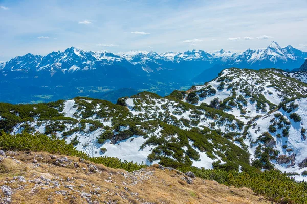 Untersberg dağından Avusturya 'nın panorama manzarası.