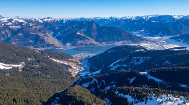 Avusturya 'daki Schmitenhohe Gölü' nden izlenecek.