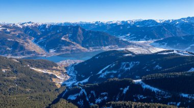 Avusturya 'daki Schmitenhohe Gölü' nden izlenecek.
