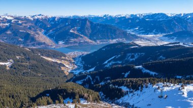 Avusturya 'daki Schmitenhohe Gölü' nden izlenecek.