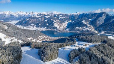 Avusturya 'daki Schmitenhohe Gölü' nden izlenecek.