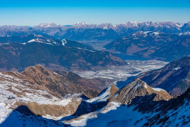 Avusturya 'daki Kitzsteinhorn Gölü' nden izlenecek.
