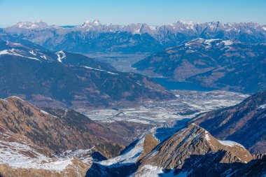 Avusturya 'daki Kitzsteinhorn Gölü' nden izlenecek.