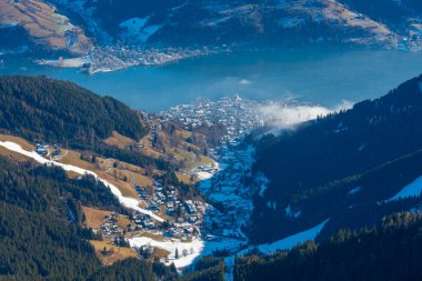 Avusturya 'daki Schmitenhohe Gölü' nden izlenecek.