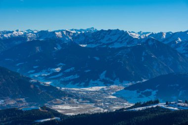 Zell am yakınlarındaki Salzach Vadisi. Avusturya.