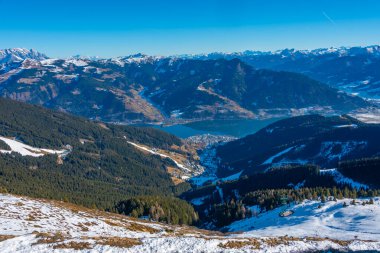 Avusturya 'daki Schmitenhohe Gölü' nden izlenecek.