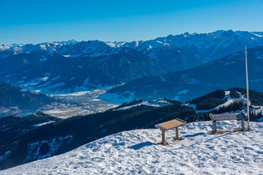 Zell am yakınlarındaki Salzach Vadisi. Avusturya.