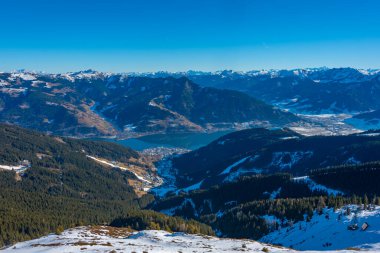 Avusturya 'daki Schmitenhohe Gölü' nden izlenecek.