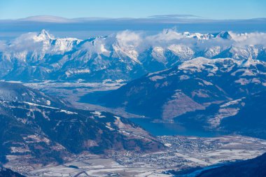 Avusturya 'daki Kitzsteinhorn Gölü' nden izlenecek.