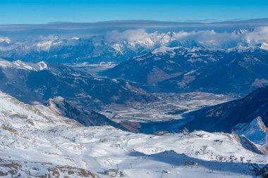 Avusturya 'daki Kaprun kayak merkezinin Panorama manzarası