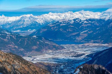 Avusturya 'daki Kitzsteinhorn Gölü' nden izlenecek.