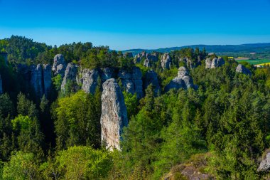 Çek Cumhuriyeti 'ndeki Bohem cennetinde Hruba Skala' da kumtaşı oluşumları.