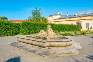 Kromeriz 'deki çiçek bahçesi, Çek Cumhuriyeti. Görüntü