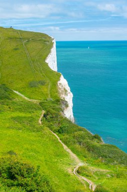 Dover 'in İngiltere' deki beyaz ciltleri.