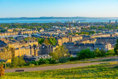 Edinburgh, İskoçya 'nın liman bölgesinin hava manzarası.