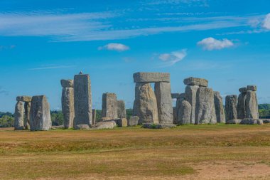 İngiltere 'deki Stonehenge' de yaz günü.