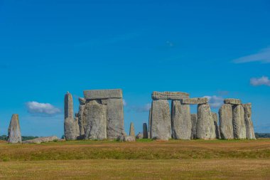 İngiltere 'deki Stonehenge' de yaz günü.