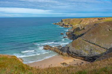 İngiltere 'de Bedruthan Basamakları' nda yaz günü.