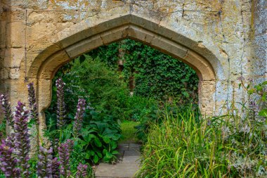 Sudeley Şatosu İngiltere 'deki Tithe Ahırı. Görüntü