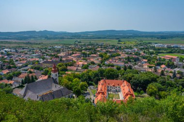 Bishop Sarayı ve Macar kenti Sumeg 'deki Fransisken Manastırı.
