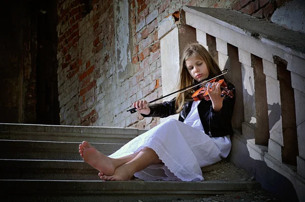Mały violinis — Zdjęcie stockowe