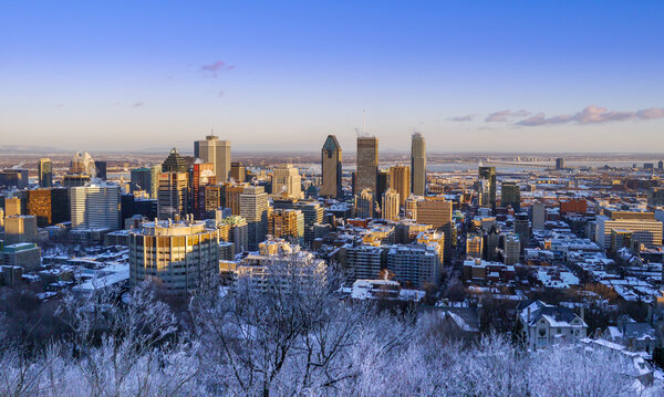 Montreal sous la neige depuis le mont royal.Quebec Canada