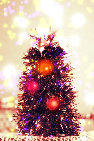 Vibrant christmas tree — Stock Photo, Image