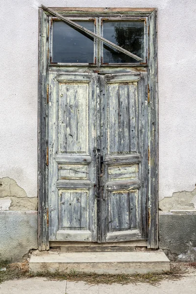 eski yıpranmış kapı