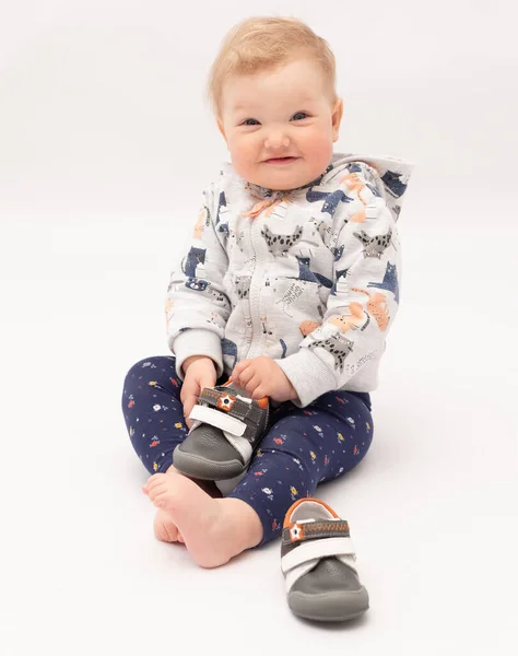 Zapatos Bebé Primero Fondo Blanco — Foto de Stock